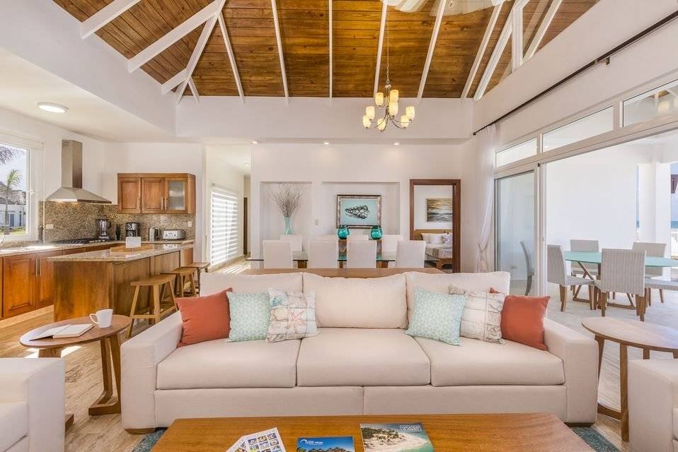 FOR RENT OUTSTANDING VILLA FOR 8 PEOPLE IN THE CARIBBEAN HEAVEN ! 